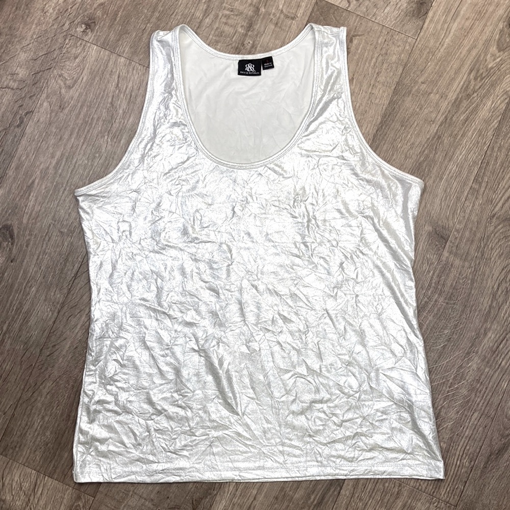 3/$15 Rock & Republic Silver Metallic Tank L - Picture 3 of 7